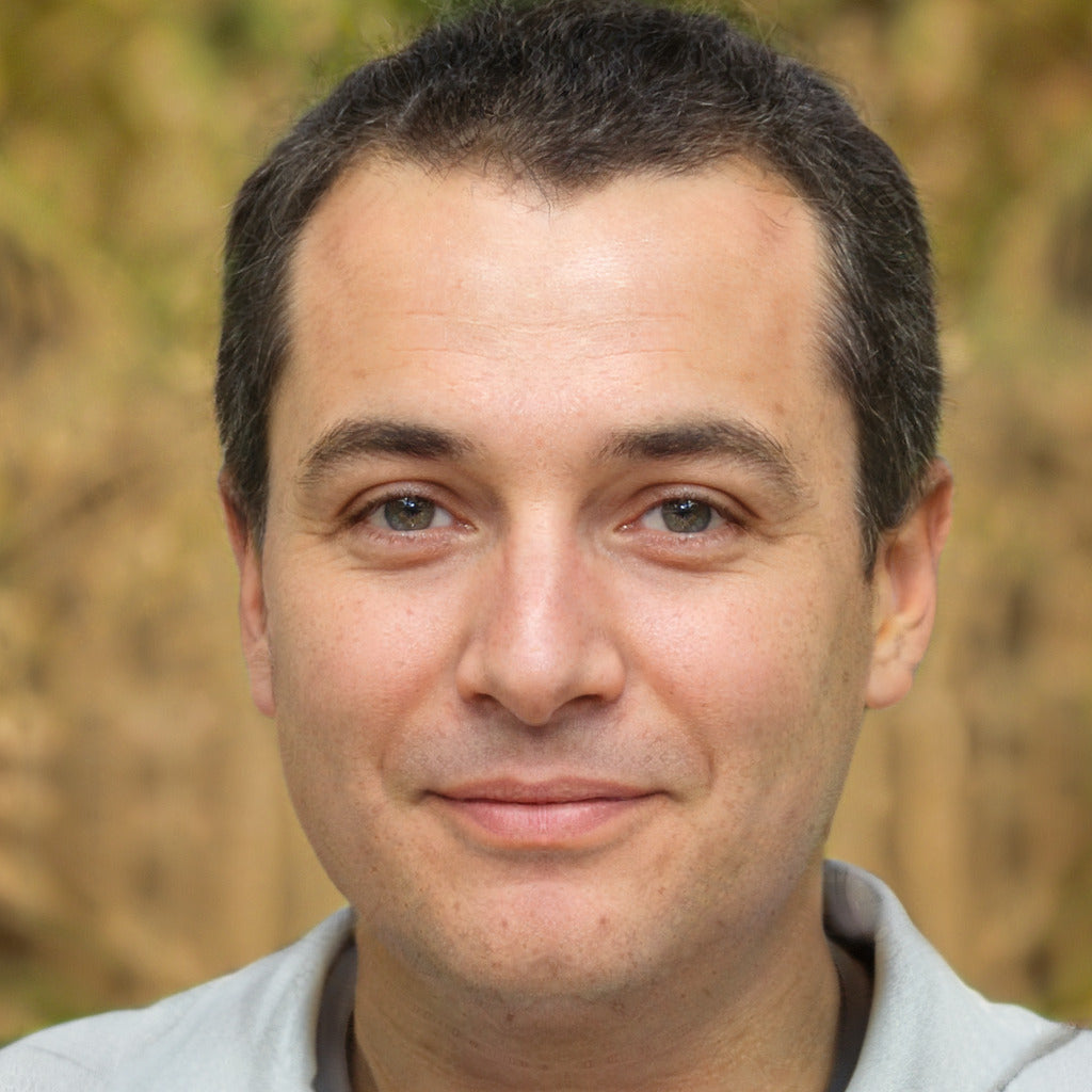 <em>Luis.G</em>